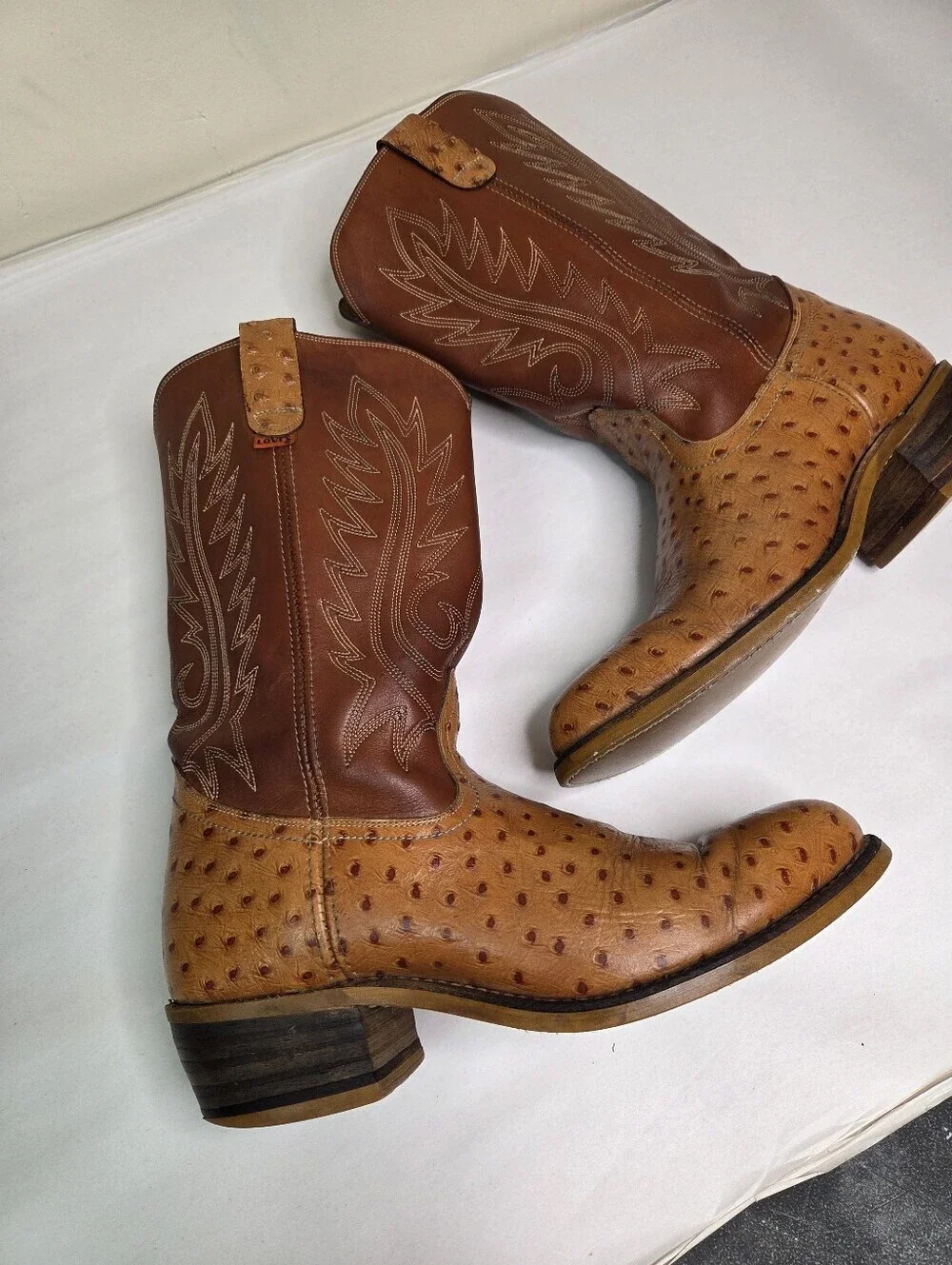 Levi’s Western‎ Cowboy Boots 10.5 M Brown Ostrich Embossed Leather Vintage